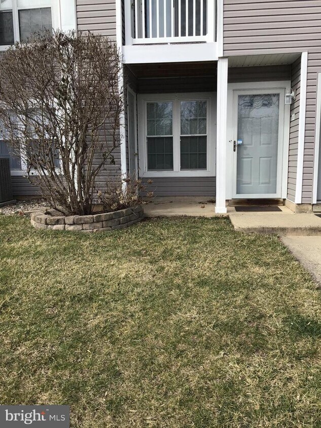 Foto principal - 45011 Bennett Pl