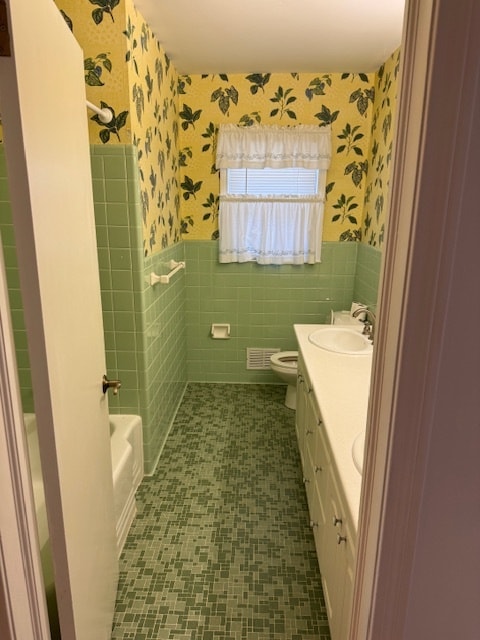 Photo - 6681 Castleton Dr NW House