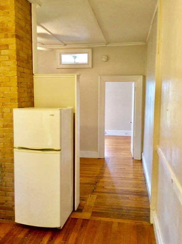Building Photo - 514 Deering Ave