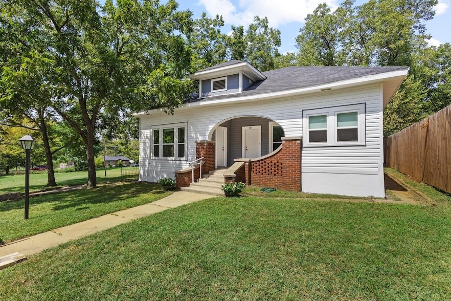 Foto principal - 421 W Morton St