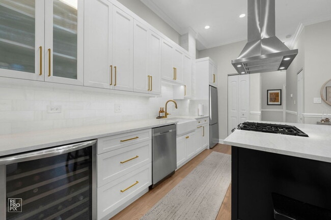 Building Photo - 1526 W Monroe St