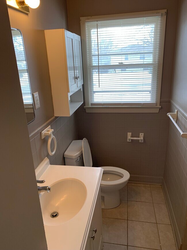 Foto del edificio - 4524 N 95th St