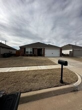 Building Photo - 7713 Leichter Ave