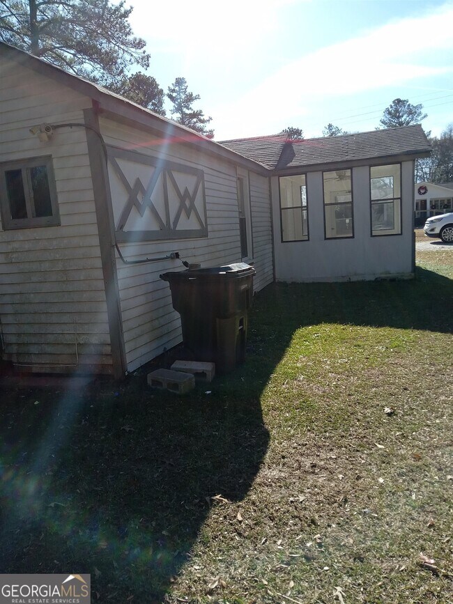 Foto del edificio - 1186 Eastview Rd NE