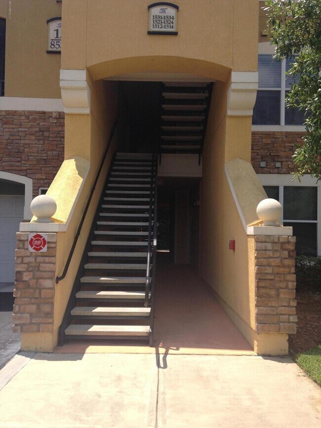 Building Photo - 8539 Gate Pkwy W