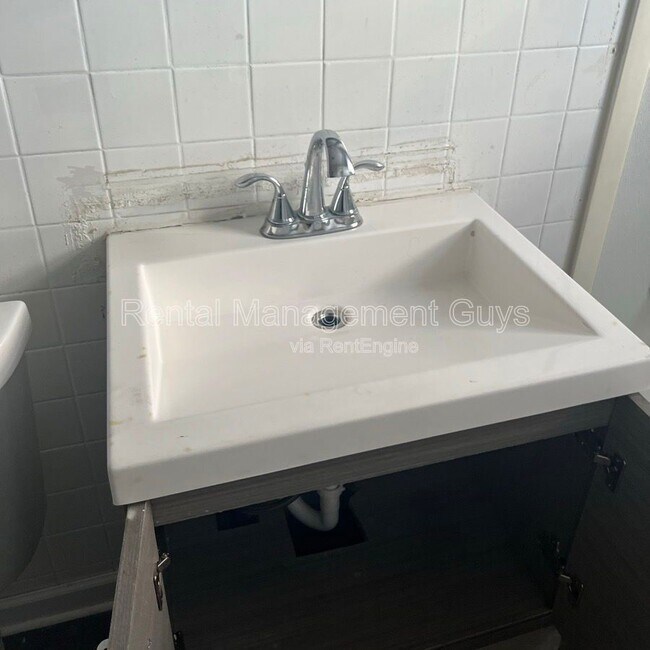 Foto del edificio - 2110 Fremont Ave N