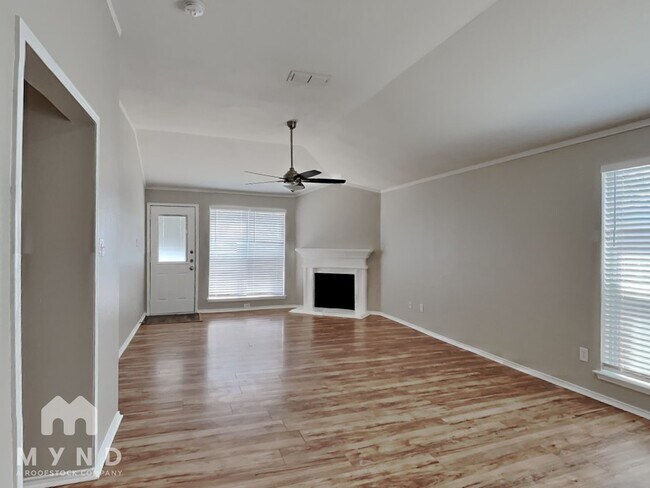 Foto del edificio - 10229 Dallam Ln