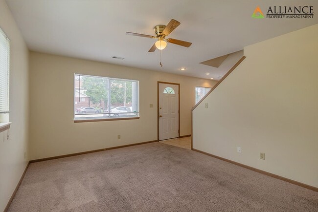 Building Photo - 928 Moro St