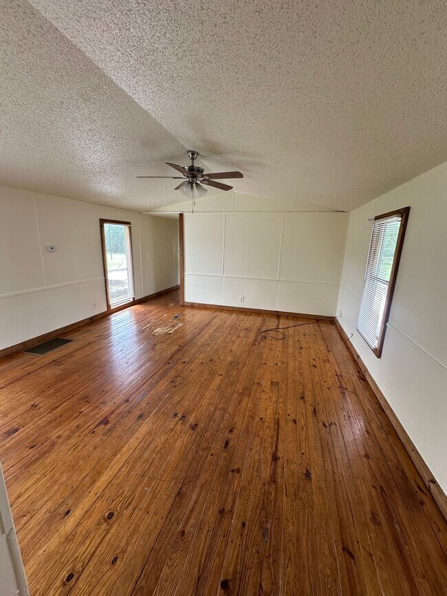 Foto del edificio - 10017 Wrangler Wy