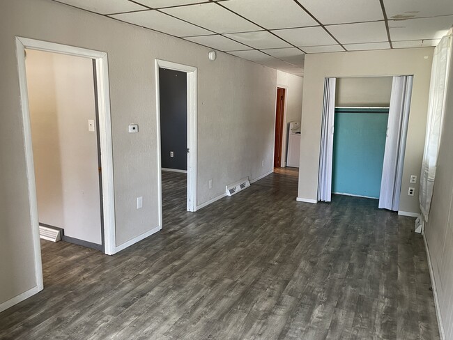 Building Photo - 602 East Lutton Street, Unit Front