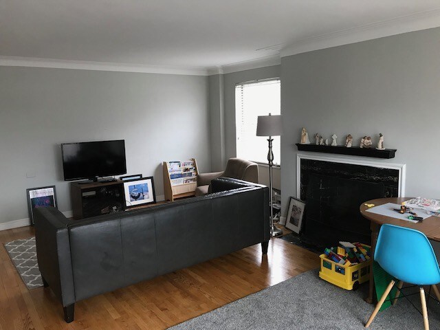 Sala de estar - 435 N Oak Park Ave