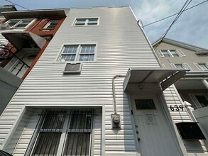 Building Photo - 639 Palisade Ave