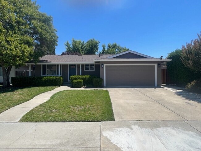 Foto del edificio - Beautiful Updated Home for Rent