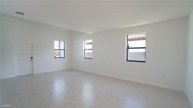 Foto del edificio - 3 br, 2.5 bath House - 22636 SW 128th Pl