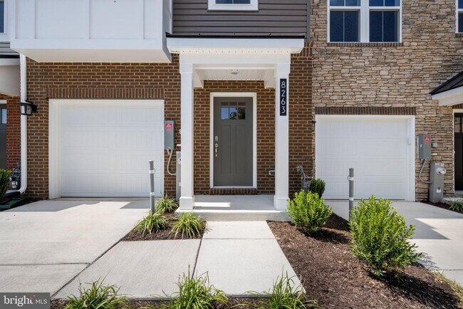 Building Photo - 8263 Longford Rd