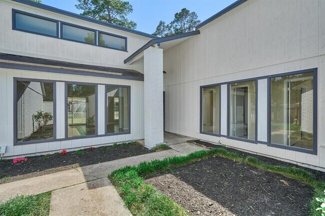 Foto del edificio - 3503 Dawnwood Dr