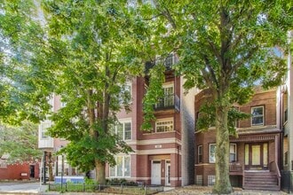 Building Photo - 1337 W Wrightwood Ave