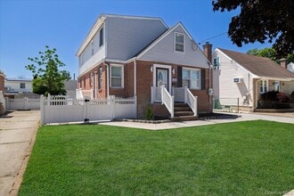 Building Photo - 191 Raff Ave