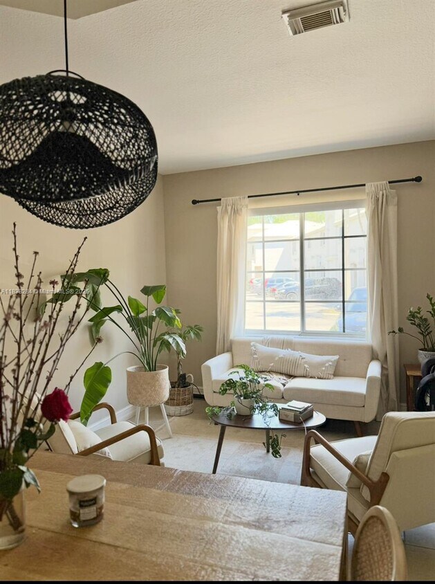 Foto principal - 15800 SW 92nd Ave