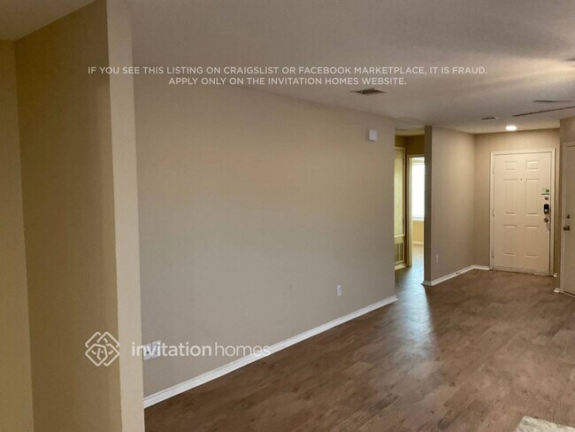 Building Photo - 1852 Village Park Trail