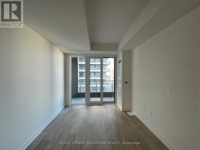 Building Photo - 135 Lower Sherbourne St