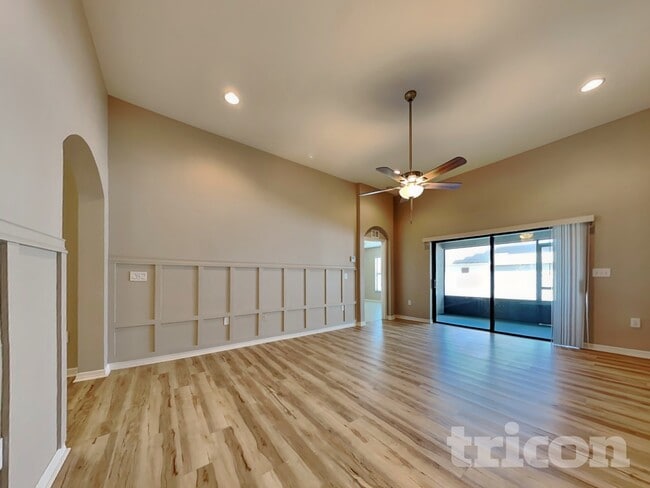 Building Photo - 3140 Kiwi Ave