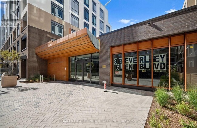 Building Photo - 8 Beverley Glen Blvd