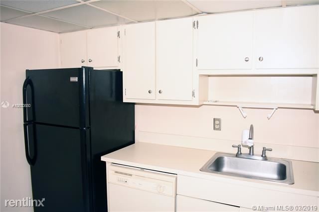 Building Photo - 1 br, 1 bath Condo - LAKEWOOD VILLAS CONDO