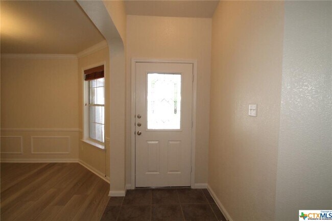 Building Photo - 6000 Cobalt Ln