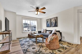 Building Photo - 5722 W Hidden Springs Dr