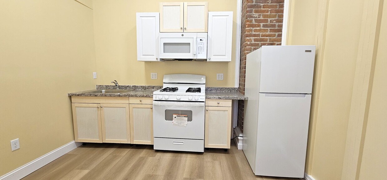 Foto principal - 141-141 N Champlain St