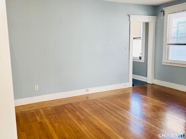 Building Photo - 1428 Dixwell Ave