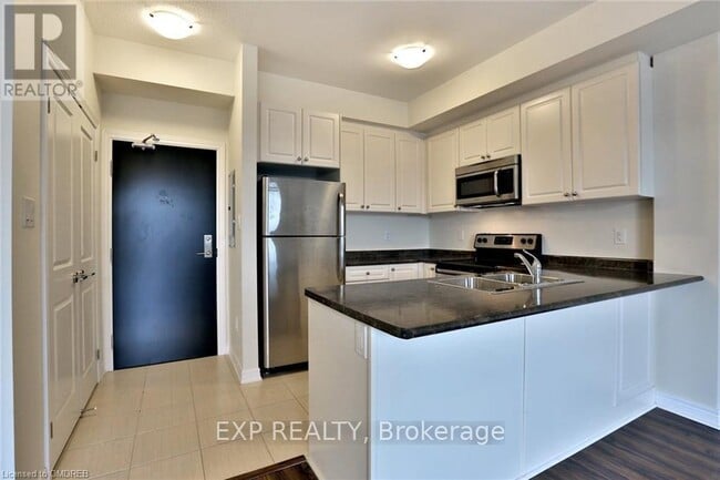 Photo du bâtiment - 2339 Sawgrass Dr