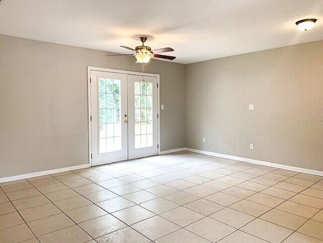 Foto del edificio - 2177 Longwood Lake Mary Rd