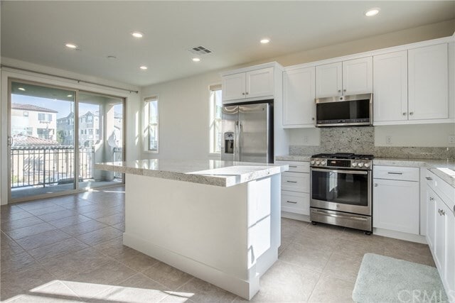 Building Photo - 18324 Maidenhair Way