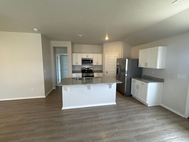 Foto del edificio - BRAND NEW Four Bedroom | Two Bath Home in ...