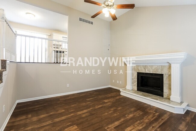 Building Photo - 1120 Meadowlark Ln