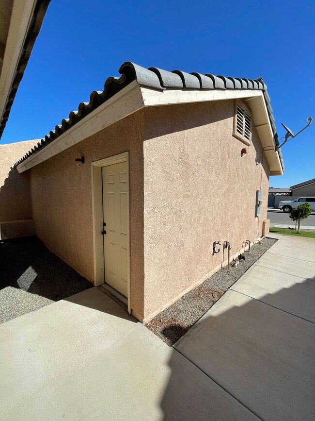 Foto del edificio - Spacious Town Home in Desert Sky!