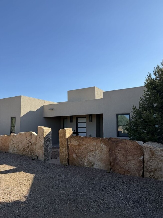 Foto del edificio - 12C Camino Barranca