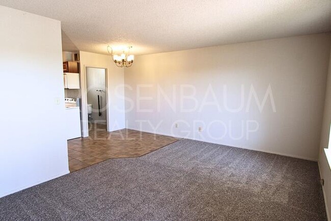Foto del edificio - Charming and Cozy 2-bedrooms, 1.5-baths ho...