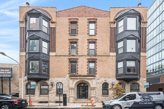 Building Photo - 747 N Sedgwick St