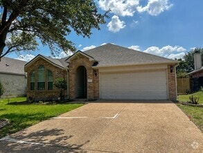 Building Photo - 412 Golden Eagle
