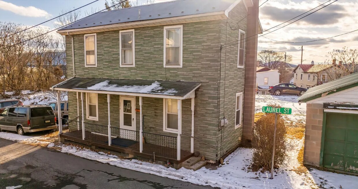 Foto principal - 854 Laurel St