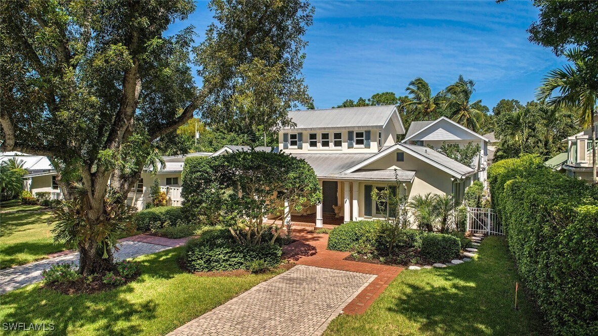 Foto principal - 369 2nd Ave N