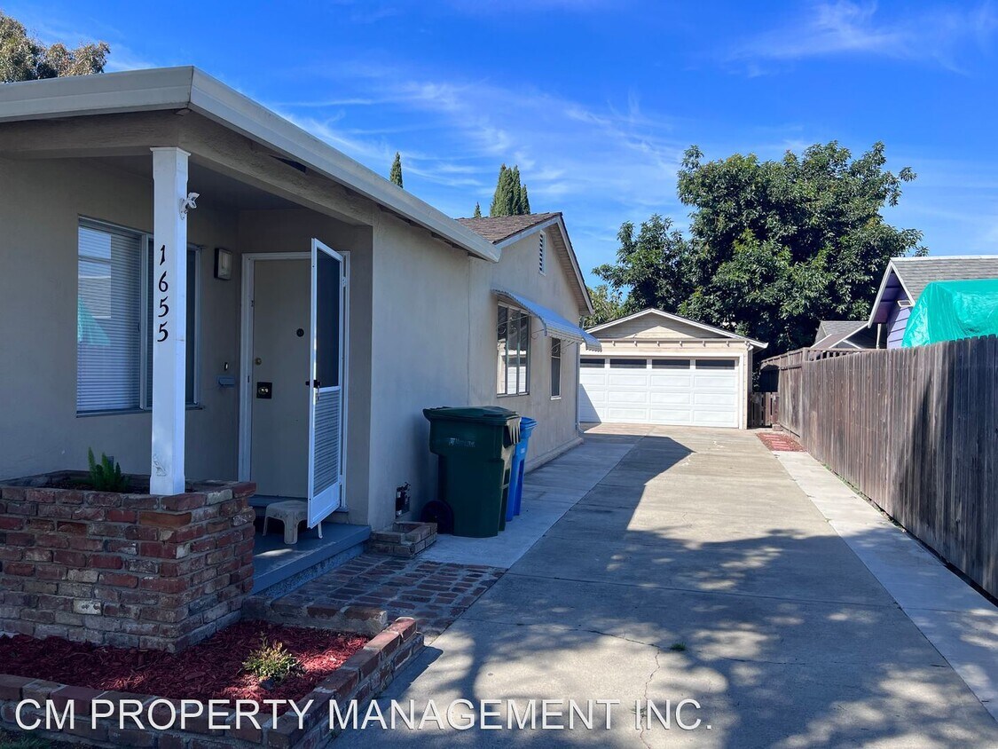 Foto principal - 2 br, 1 bath House - 1655 Catherine Street