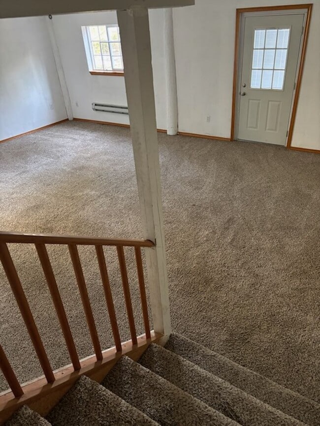 Building Photo - Spacious 3 Bedroom Home for Rent in Whatcom Falls Neighborhood!