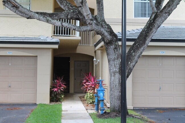 Foto del edificio - 2060 Greenview Shores Blvd