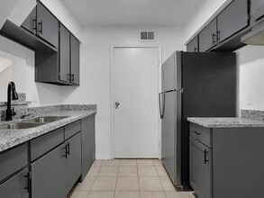 Building Photo - 12610 Ashford Meadow Dr