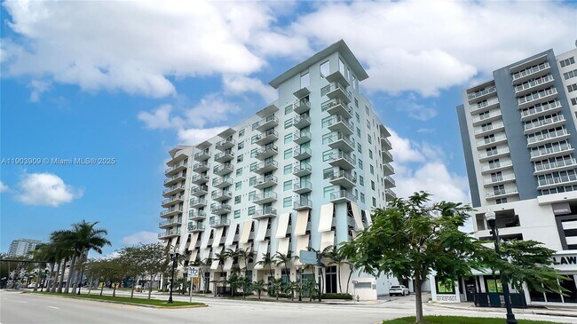 Foto del edificio - 140 S Dixie Hwy