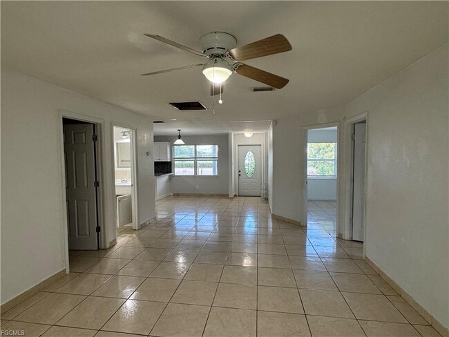 Foto del edificio - 2328 Country Club Blvd